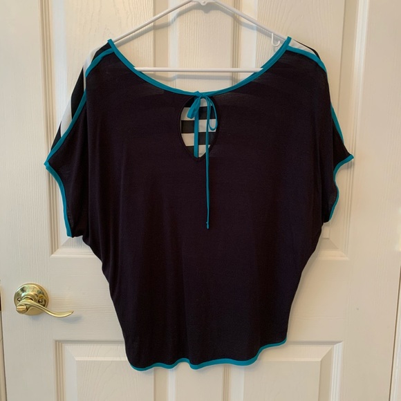 ❣️❗️FINAL PRICE➖DONATING SOON. LC Lauren Conrad top - Picture 3 of 5